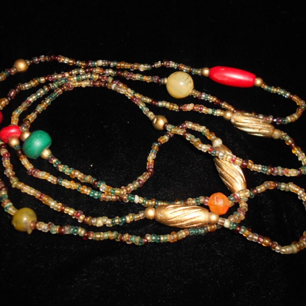 Art Deco Glass and Wood Bead Necklace
